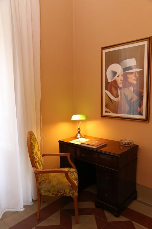 Casa Elide Bed and Breakfast Catania Exteriör bild