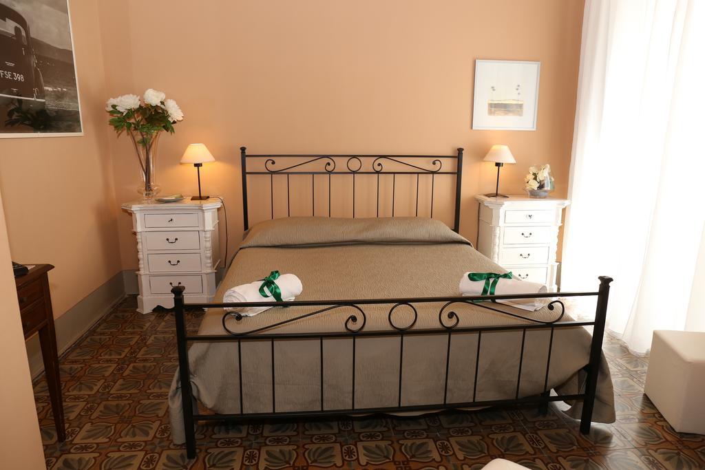 Casa Elide Bed and Breakfast Catania Rum bild